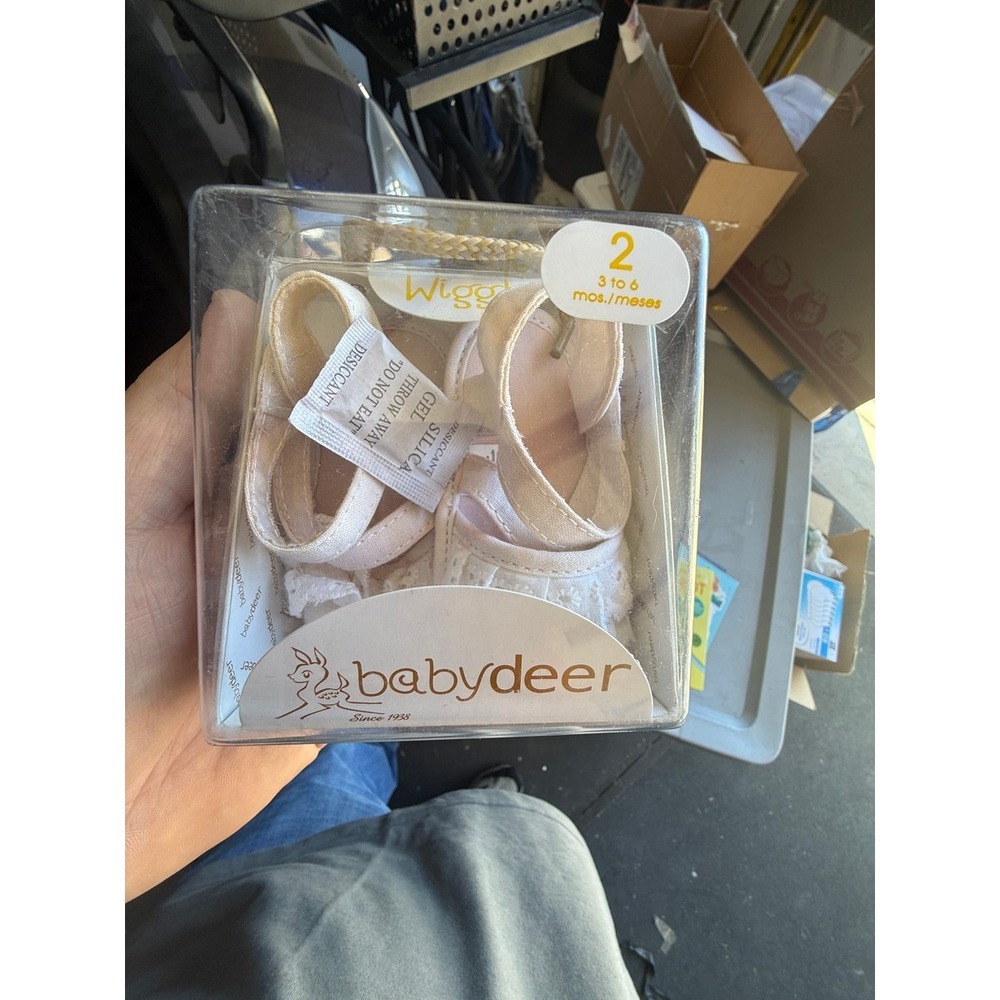 Baby Deer White Lace Crib Shoes